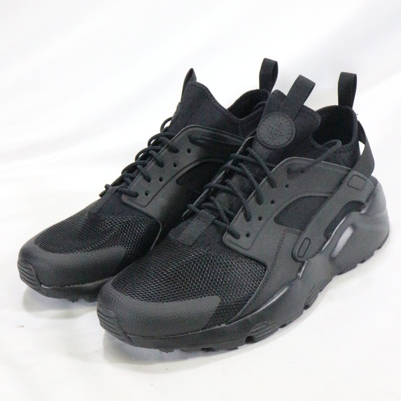 huarache run ultra triple black